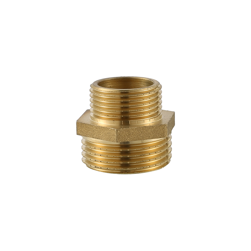 YT7009 messing connector, zandstralen en messing kleur1/2"X3/4"